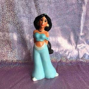 Porcelain Princess Jasmine Disney Figurine 🌍✨